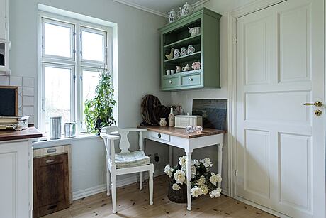6 Useful Solutions When You Live in a Small Space - 2