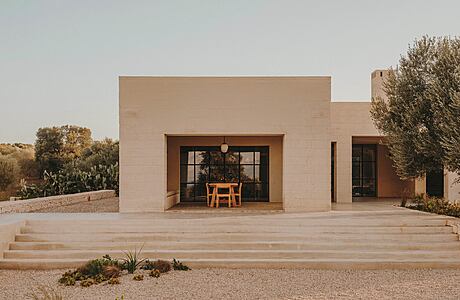 Casa Maiora by Studio Andrew Trotter