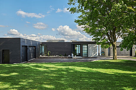 House on the St. Lawrence by Simmonds Architecture - 1