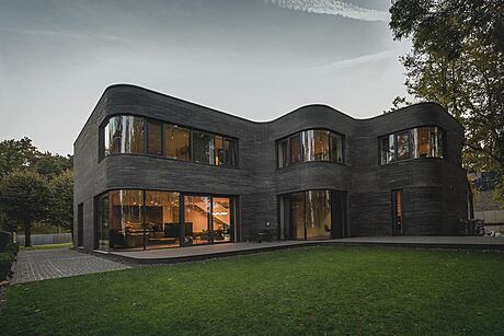 Residential House in Kaunas by Architectural Bureau G. Natkevicius & Partners - 1