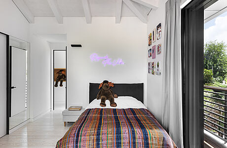 The Stripes House by Rozen Architects