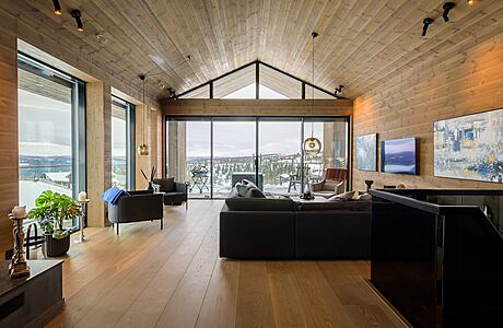 Cabin Kvitfjell: A Stunning Mountain Getaway in Norway