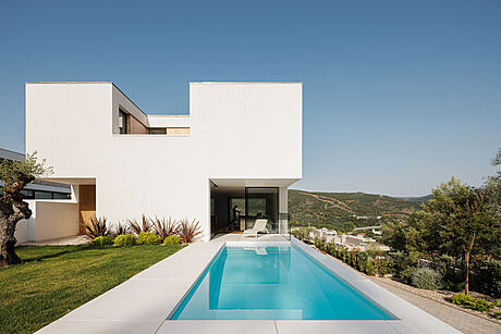 House JC by Mário Alves - 2