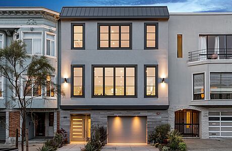 Marina Residence: A Contemporary Townhouse in SF