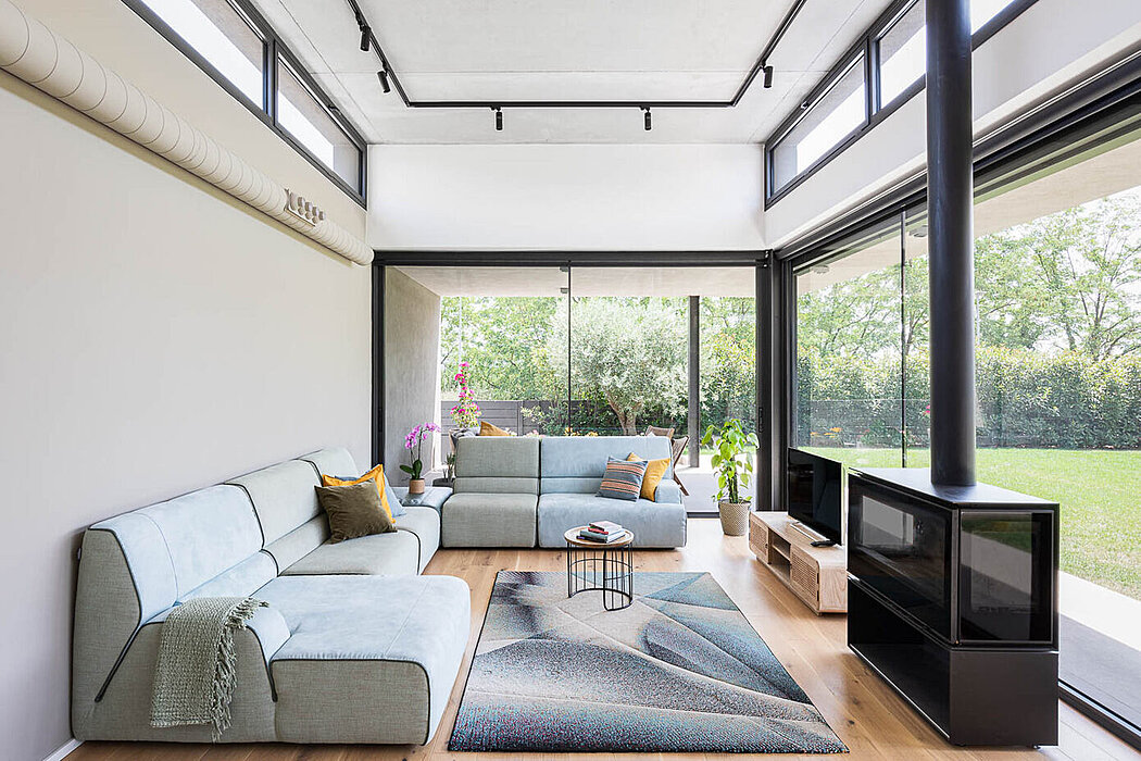 Find Solace in Casa XL: David Pou’s Two-Story Home