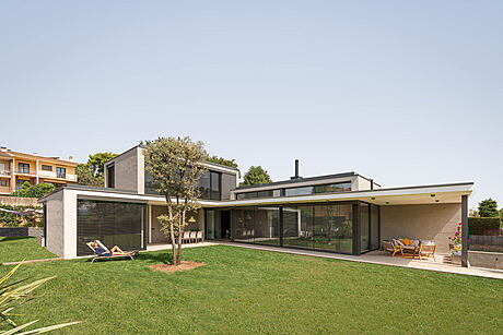 Find Solace in Casa XL: David Pou’s Two-Story Home - 1