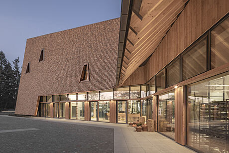 Discover Rapunzel World: An organic visitor center in Legau - 11