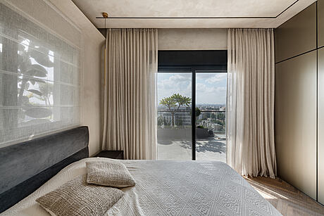 An Earthy and Serene Home: A Private Oasis of Calm & Comfort - 11