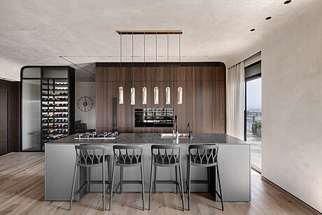 An Earthy and Serene Home: A Private Oasis of Calm & Comfort - 7