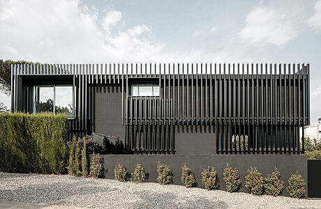 Black House: A Striking Example of Contemporary Design