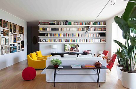 Porta Venezia: An Eclectic Apartment in Milan, Italy
