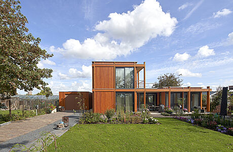 Wooden House: A Modernist Masterpiece in the Netherlands