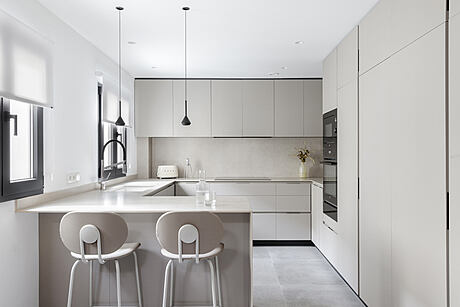 Casa Roig: Redefining Modern Living in Valencia - 4