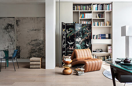 Shenzhen Lakeside Villa: An Eclectic Mix of Eastern and Western Aesthetics