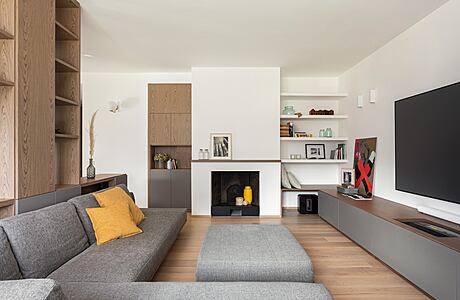 Sanfelice Duplex Apartment: A Milanese Design Masterpiece