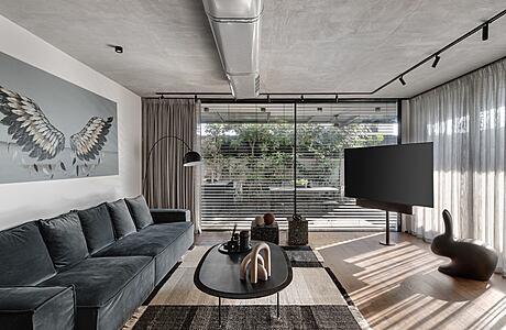 Breathtaking Monotony: A Stunning Duplex Property in Israel
