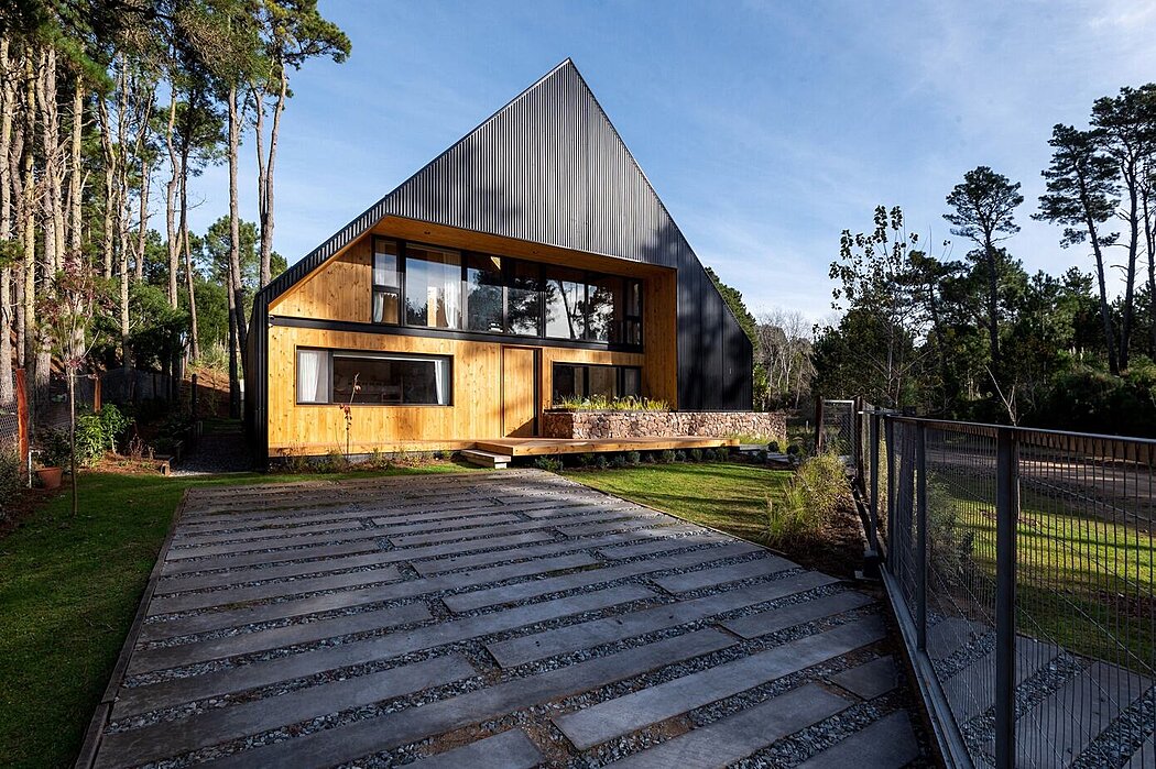 CMMY House: Sustainable Design Meets Argentinian Charm - 1
