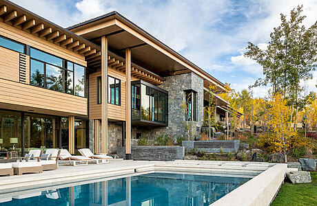 Elk Range Overlook: A Stunning Aspen Mountain Retreat