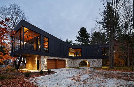 Des Forges Residence by Bourgeois / Lechasseur Architectes