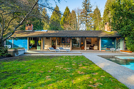 West Vancouver Residence by KOArchitecture - 1