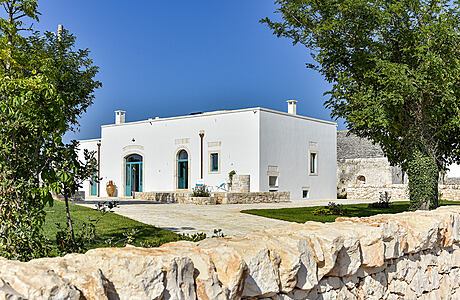 Borgo Aratico: A Revitalized Historic Farmhouse in Monopoli