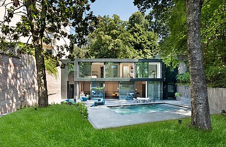 A Villa and its Garden: Sustainable Luxury in Milan