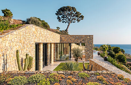 Villa SD: A Stone House Treasure in Bordighera, Italy