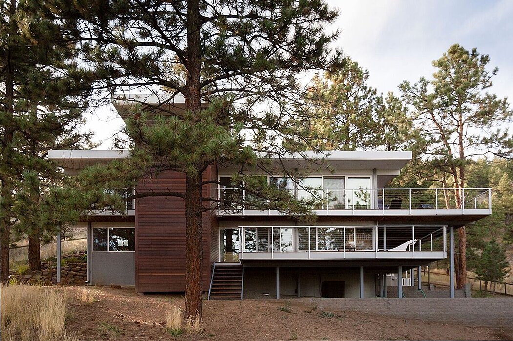 Sunshine Canyon Residence: A Harmonious Blend of Modern Design & Scenic Views - 1