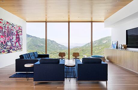 Wabi-Sabi Residence: Marrying Contemporary Design and Japanese Aesthetics