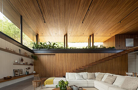 CMA House: An Oceanfront Oasis in Angra dos Reis