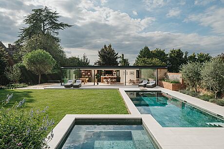 Spa House: A Modern Oasis by OB Architecture - 1