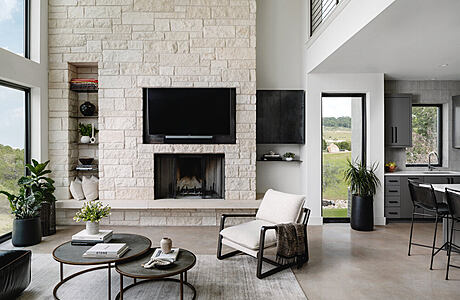 Spicewood Residence: Where Modernist Design Meets Texan Sunrises