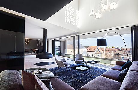 Penthouse Frankfurt: Modern Luxury Meets Garden Serenity