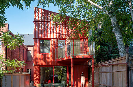 Glimmer House: Merging Victorian and Nautical Aesthetics in Toronto