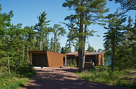 Copper Harbor: A Modern Lakeside Retreat in Michigan