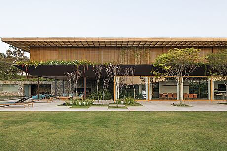 SW House: Porto Feliz’s Contemporary Oasis - 1