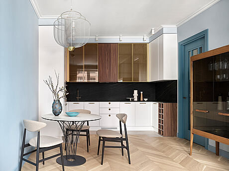 Apartment with Blue Accents: A Retro Revival in Moscow - 3