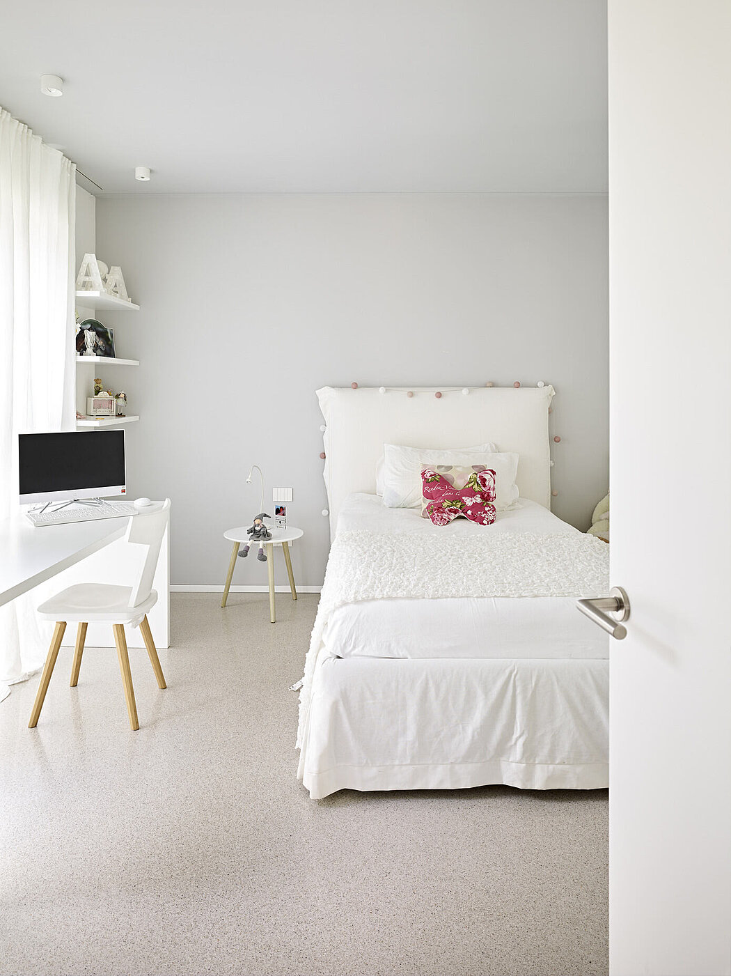 View of ZM Apartment: Burnazzi Feltrin’s Tranquil Retreat | HomeAdore