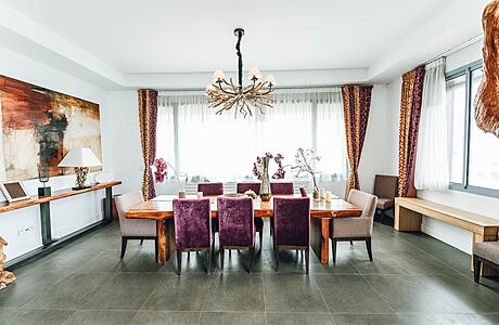 The Resilience of Formal Dining Rooms: An Ever-Evolving Space in Modern Homes