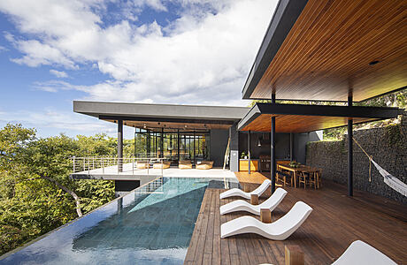 Casa Aramara: A Tropical Modern Marvel in Costa Rica