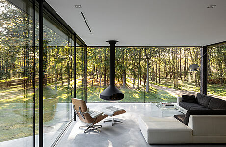 Villa A: Modern Family Living Meets Nature