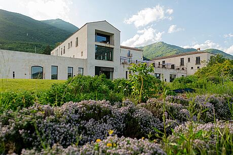 Casadonna Reale: Italy’s Culinary Castle - 1