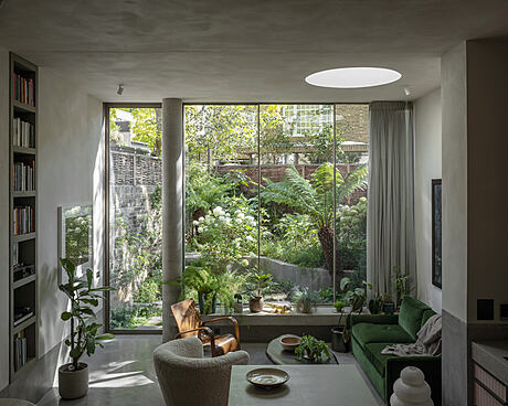 Chelsea Brut: The Modernist Rebirth of a Brutalist Townhouse - 1