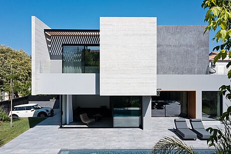 Cube House: The Art of Concrete in Greek Modern Design - 1