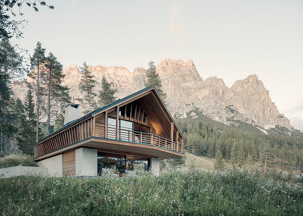 House Conturines: Modern Alpine Luxury in Italy’s Val Badia - 1