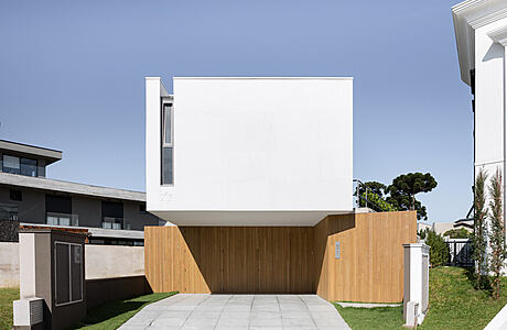 Vertice House: Modern Living in Curitiba