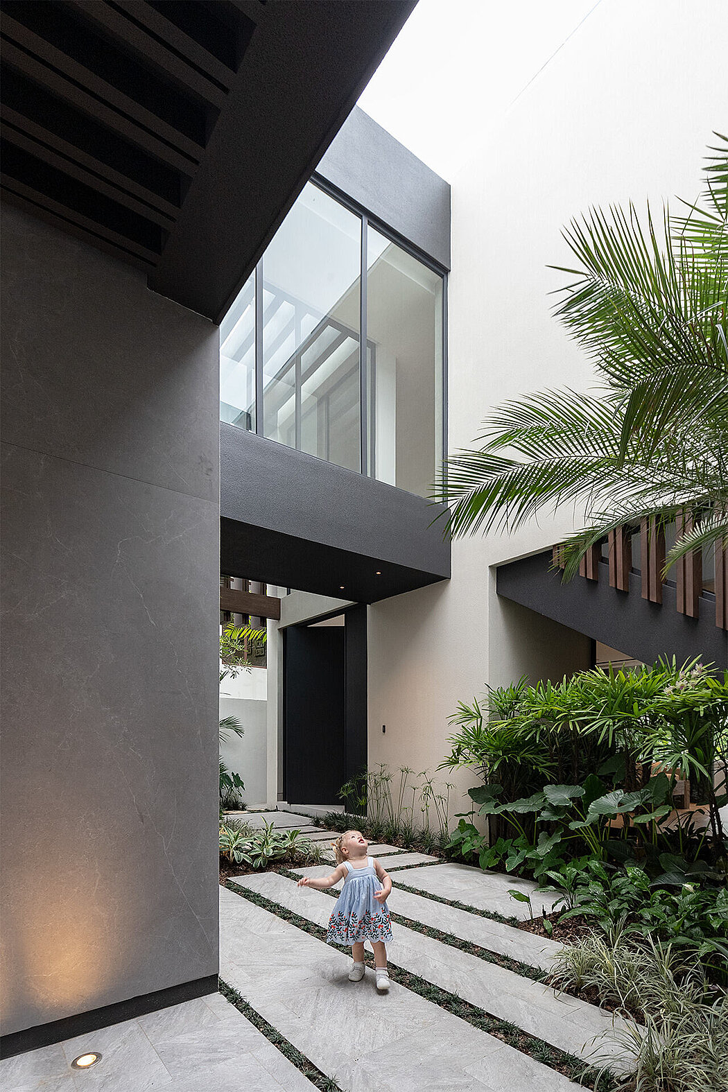 Casa Umbral: A Tropical Oasis by Najas Arquitectos - 6