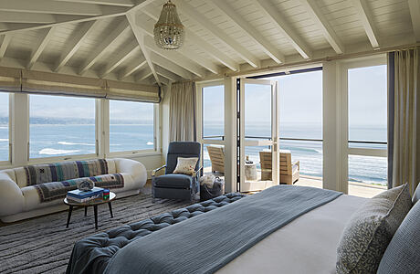 Santa Cruz Overlook: A Coastal Retreat by Walker Warner