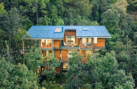 The Villa in the Woods: Eco-Friendly Himalayan Retreat