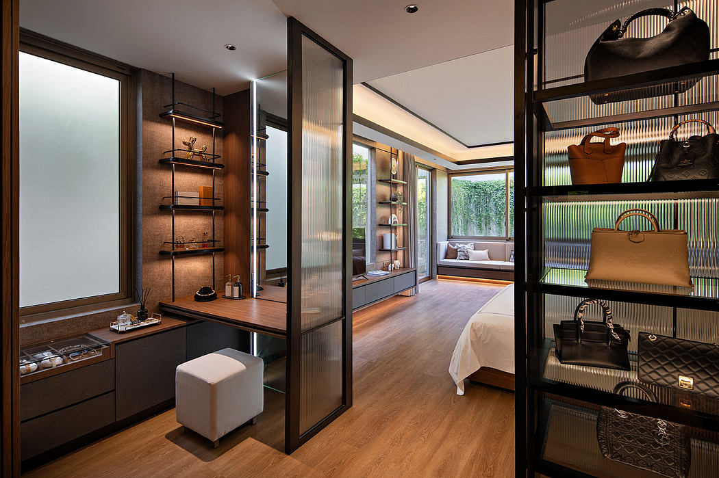 Grande House: Harmonizing Nature and Design for a Chic, Eco-Friendly Home